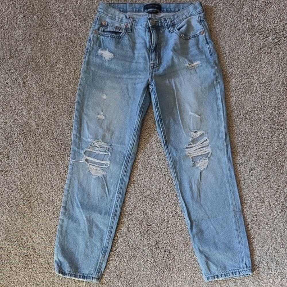 Aeropostale Women's 4 Light Blue‎ Distressed Mom Jeans